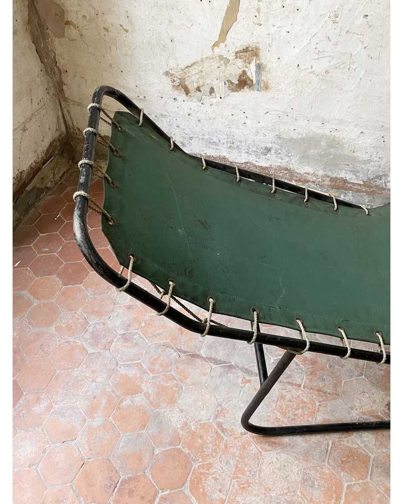Rare chaise longue de jardin moderniste circa 1950 Rare chaise longue de jardin moderniste circa 1950