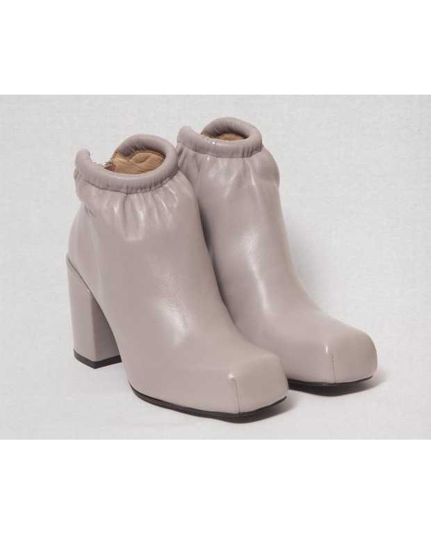 Aalto Chunky Ankle Boots with Gathering Aalto Chunky Ankle Boots with Gathering