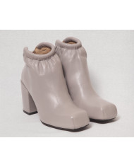 Aalto Chunky Ankle Boots with Gathering Aalto Chunky Ankle Boots with Gathering
