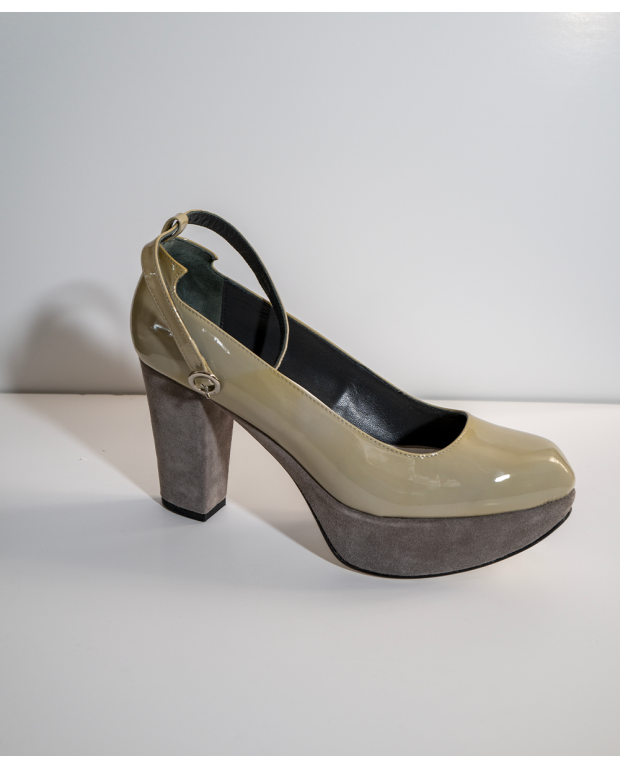 Laura Model Laura Model