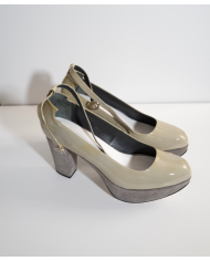 Laura Model Laura Model