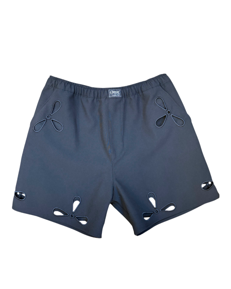 Petal embroidered cut-out Shorts black Petal embroidered cut-out Shorts black