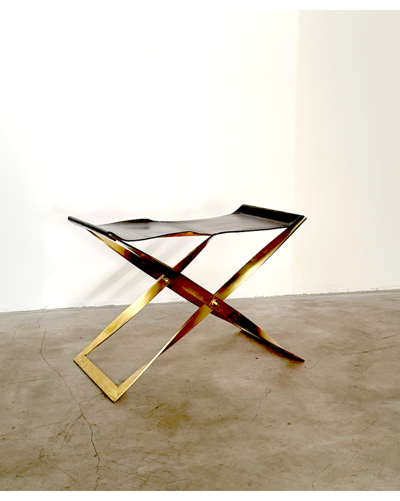 Kaljerone gilt bronze/black leather stool Kaljerone gilt bronze/black leather stool