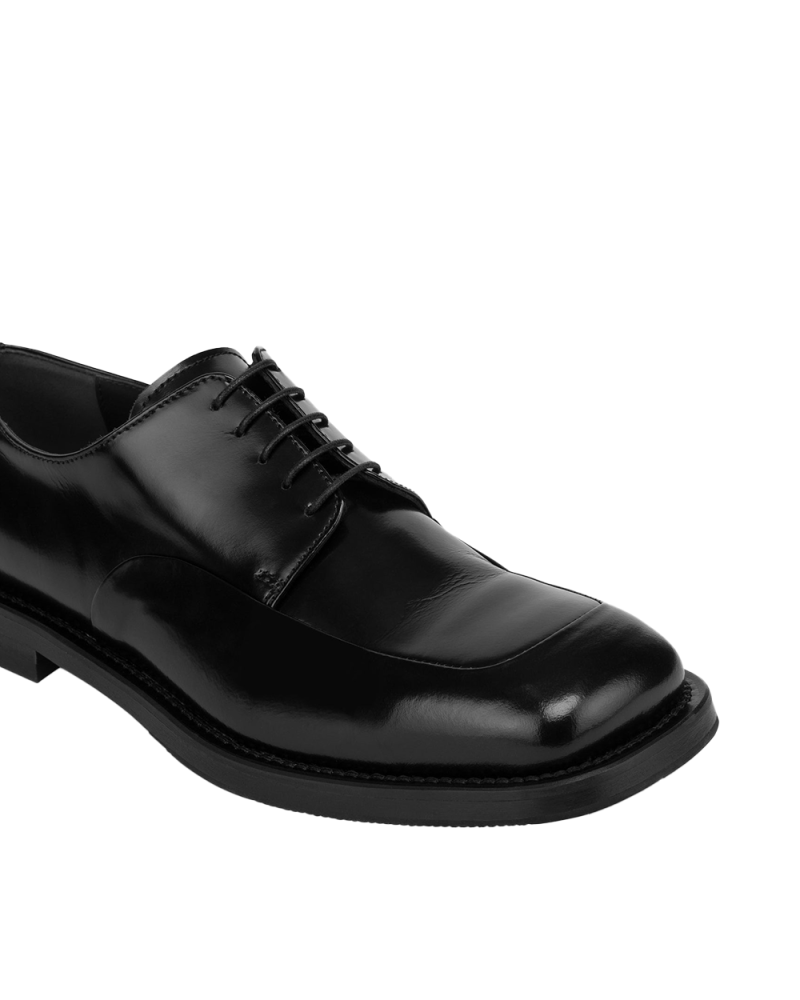 Brushed leather Derby black