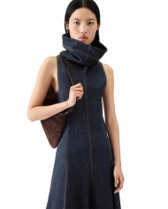 The Triangle De Nîmes Dress - Jacquemus - Dark Navy The Triangle De Nîmes Dress - Jacquemus - Dark Navy