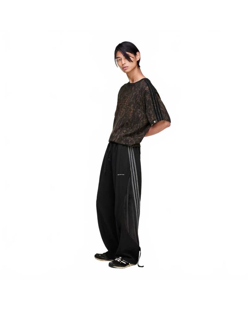 ADI006 Tee SS - Song For The Mute X Adidas - Black / Wild Brown ADI006 Tee SS - Song For The Mute X Adidas - Black / Wild Brown