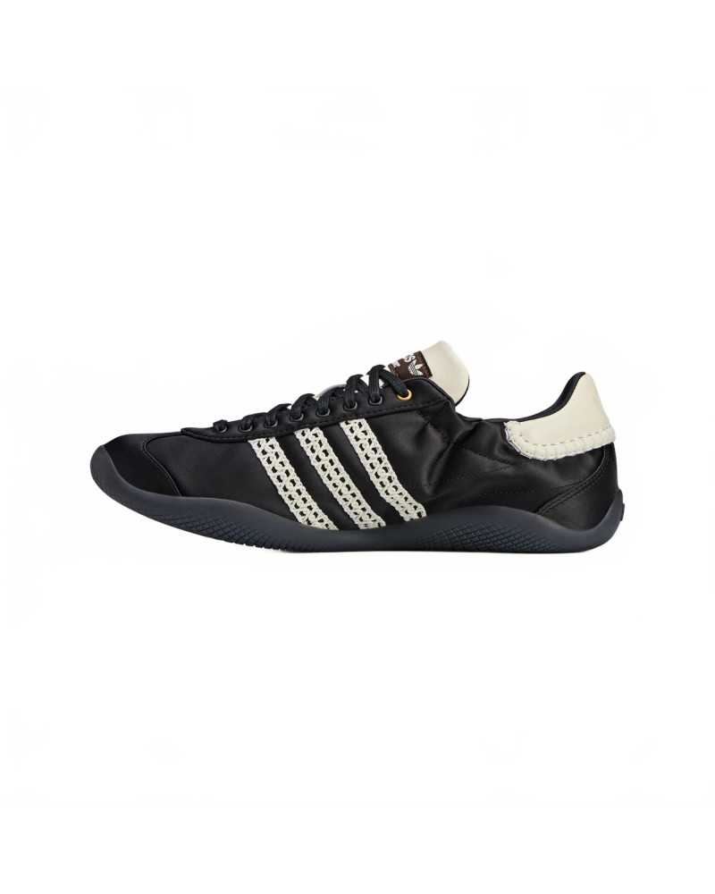 WB Karintha Lo Satin - Adidas X Wales Bonner - Core Black / Dark Brown / Cream White WB Karintha Lo Satin - Adidas X Wales Bonner - Core Black / Dark Brown / Cream White