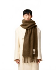 Ami De Coeur Hazel scarf - Ami - Noisette Ami De Coeur Hazel scarf - Ami - Noisette