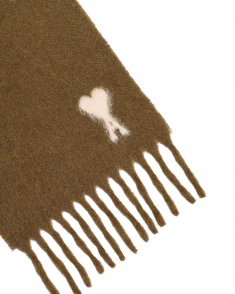 Ami De Coeur Hazel scarf - Ami - Noisette Ami De Coeur Hazel scarf - Ami - Noisette