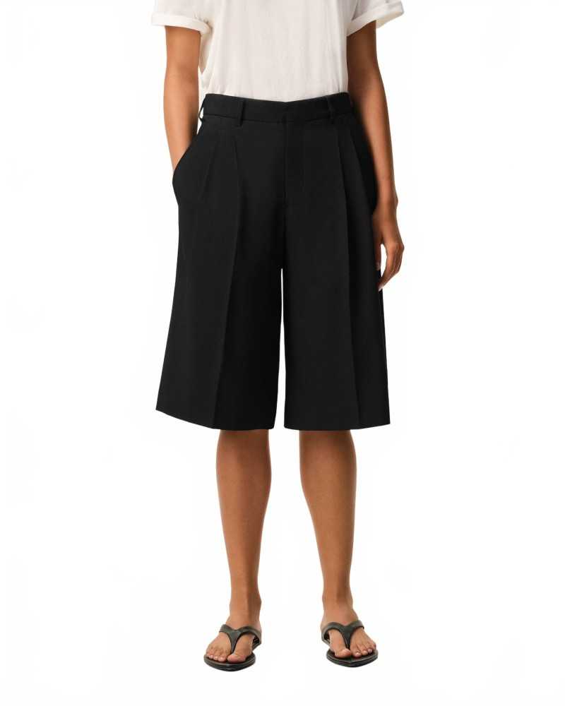 Bermuda Large 2 Pleats Low Waist - Ami - Black Bermuda Large 2 Pleats Low Waist - Ami - Black