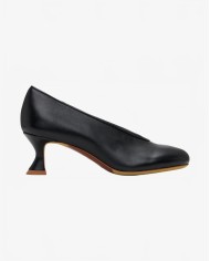 Canard Leather Court Shoes - Moschino - Black